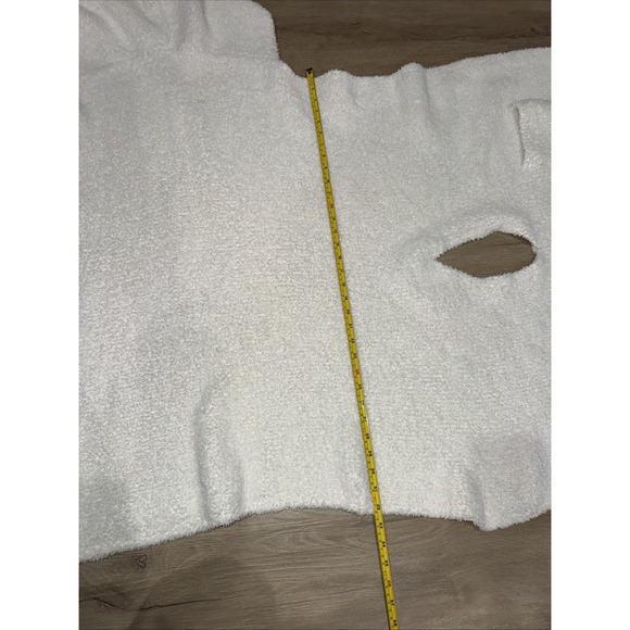 Aire Boutique Ivory Bouclé Hooded Sleeveless Wrap Vest w/ Pockets - Picture 4 of 6